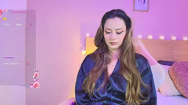 Snapshot of Keidancee chatting on 09.24.25 Keidancee online show from 09.24.25