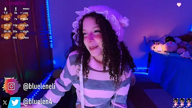 Snapshot of bluelen chatting on 09.14.25 bluelen online show from 09.14.25