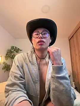 SrLuis18 online show from 12.23.25