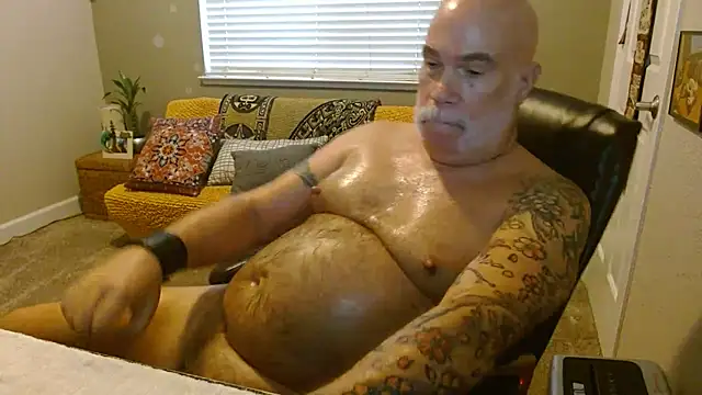 musclebearnips online show from 11.02.25