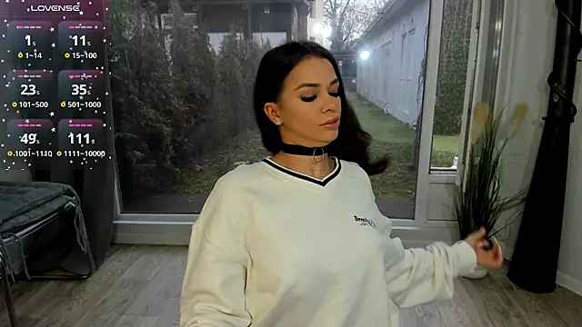 Selena Reeves online show from 01.10.25