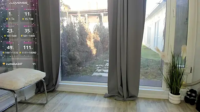 Selena Reeves online show from 03.08.25