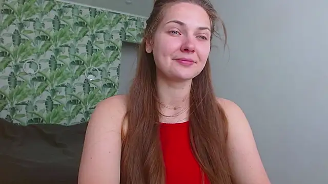Snapshot of Olivia_shine chatting on 06.21.26 Olivia shine online show from 06.21.26