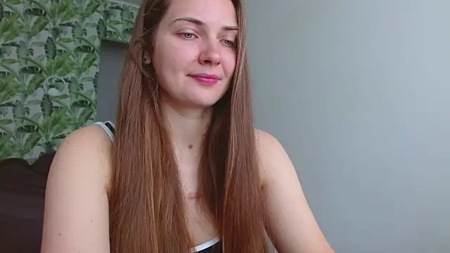 Snapshot of Olivia_shine chatting on 07.10.26 Olivia shine online show from 07.10.26