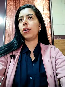 Snapshot of Emily_Wane chatting on 10.16.25 Emily Wane online show from 10.16.25