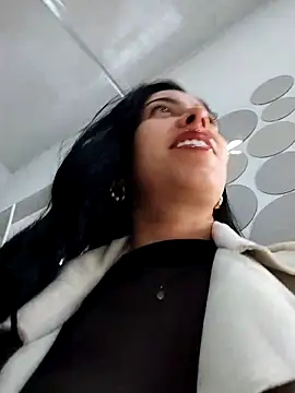 Emily Wane online show from 04.17.26