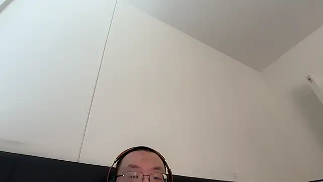 slaveasianboy online show from 04.19.26