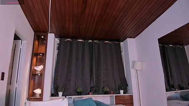 victoria mooree online show from 12.30.24