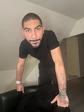 London2Toxic online show from 03.14.25