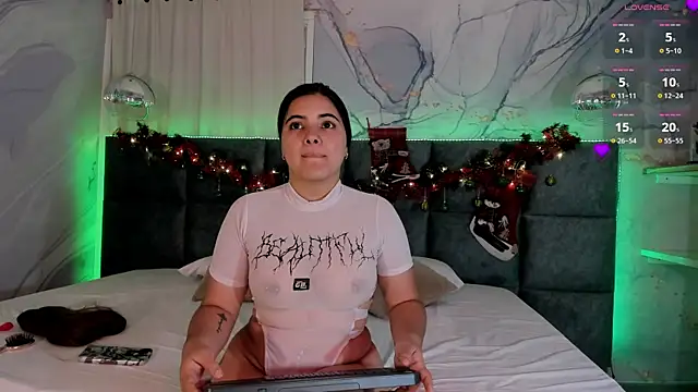 EVELIN MASON online show from 12.19.24