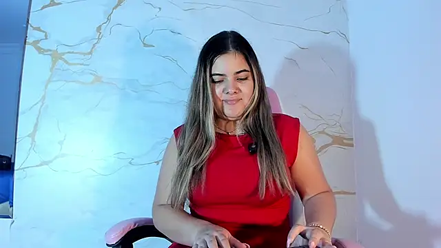 Snapshot of EVELIN_MASON chatting on 06.04.26 EVELIN MASON online show from 06.04.26
