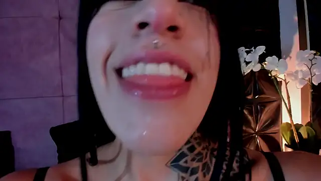 cattleya jensen  online show from 12.13.24