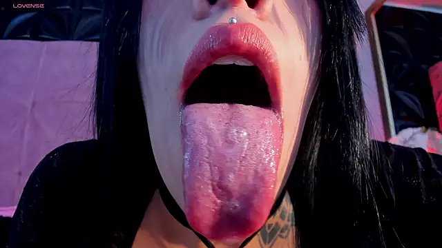 cattleya jensen  online show from 02.03.25