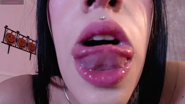 cattleya jensen  online show from 10.14.25