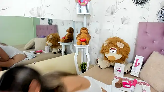 Snapshot of milf_bigass_ chatting on 02.27.25 milf bigass  online show from 02.27.25