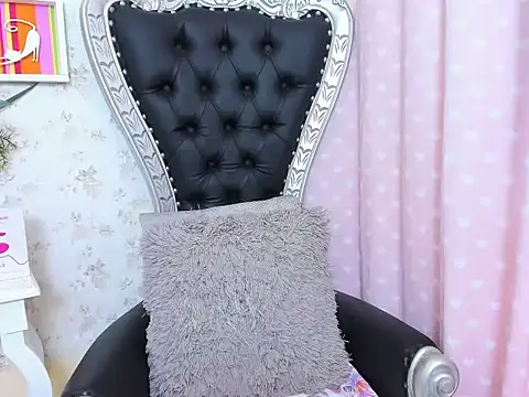 Snapshot of milf_bigass_ chatting on 10.20.25 milf bigass  online show from 10.20.25