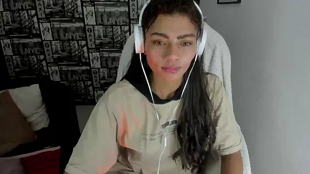 Lilithsabeth online show from 02.13.25