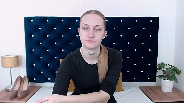 AlexaTease online show from 12.04.24
