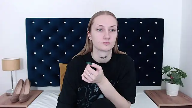 AlexaTease online show from 12.21.24