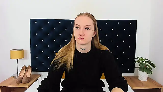 AlexaTease online show from 02.07.25