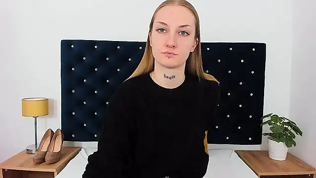AlexaTease online show from 02.07.25
