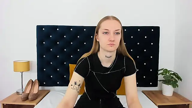 AlexaTease online show from 02.27.25