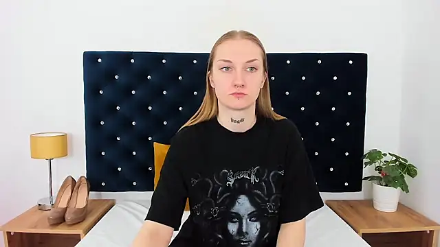 AlexaTease online show from 03.05.25