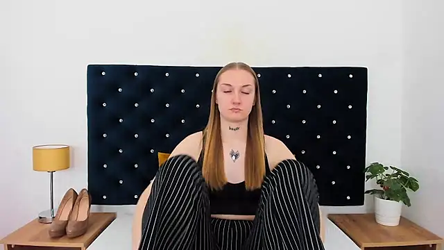 AlexaTease online show from 03.06.25