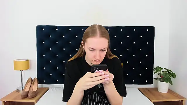 AlexaTease online show from 03.07.25