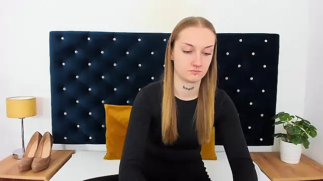 AlexaTease online show from 03.20.25