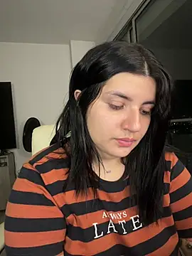 horny roomiess online show from 01.10.25