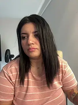 horny roomiess online show from 01.11.25