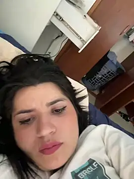 horny roomiess online show from 01.15.25