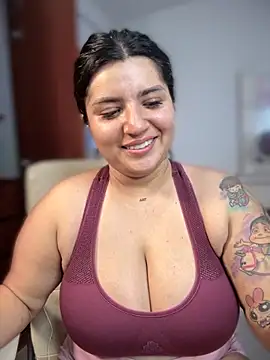 Snapshot of horny_roomiess chatting on 09.24.25 horny roomiess online show from 09.24.25