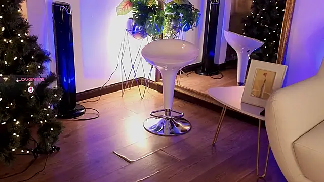 Victoria-Harper online show from 12.14.25