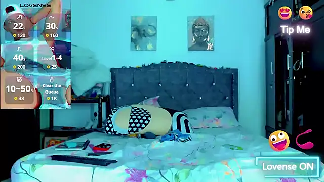 Liamscott  online show from 11.04.25