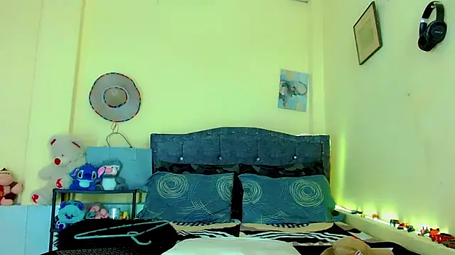 Liamscott  online show from 04.06.26