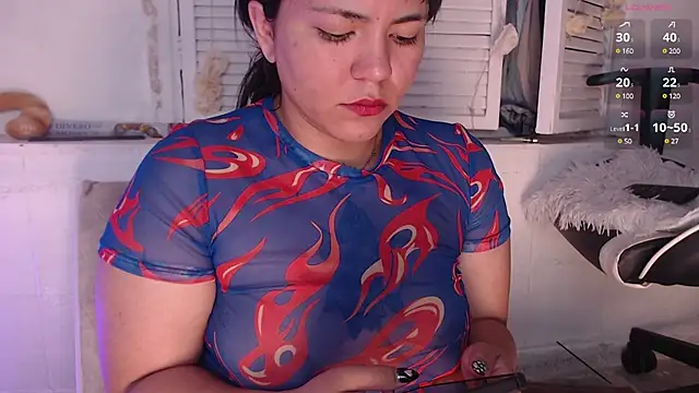Snapshot of JulianaCastillo chatting on 02.02.25 JulianaCastillo online show from 02.02.25