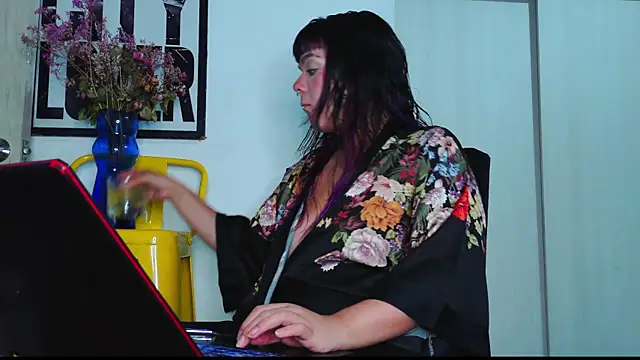 purple em69 online show from 06.17.26