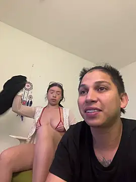 Snapshot of CoreAlejito chatting on 05.06.26 CoreAlejito online show from 05.06.26