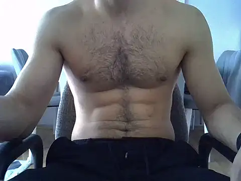 Muscularbomb online show from 11.14.25