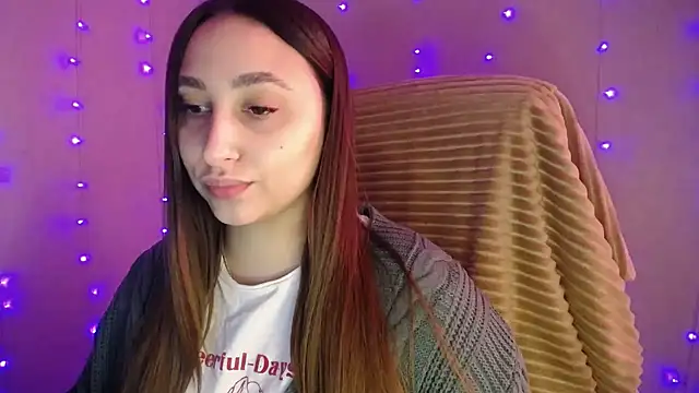 Snapshot of QueenOfAngels chatting on 01.14.25 QueenOfAngels online show from 01.14.25