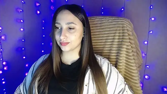 Snapshot of QueenOfAngels chatting on 01.16.25 QueenOfAngels online show from 01.16.25