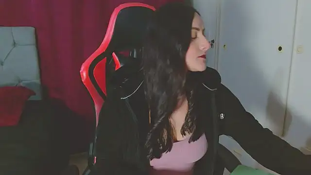 Noamartin  online show from 12.23.25