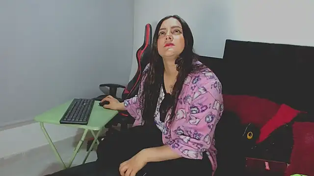 Noamartin  online show from 04.13.26