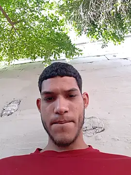 Snapshot of tanned_boy chatting on 01.02.25 tanned boy online show from 01.02.25