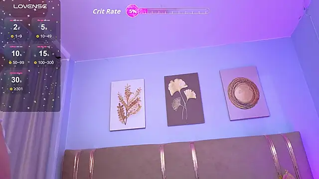 sarah cruzz  online show from 11.07.25