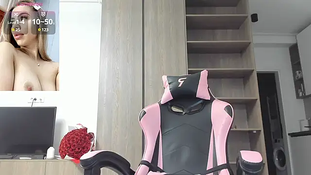 Megan Ros online show from 12.06.24