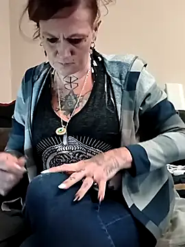 renegade vyxxen online show from 12.14.25