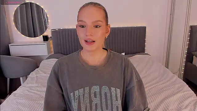Snapshot of CassieRayss chatting on 01.15.26 CassieRayss online show from 01.15.26